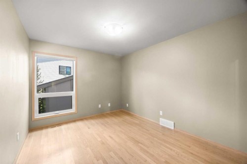 46 Sandalwood Heights Nw, Calgary, AB 