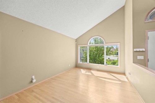 46 Sandalwood Heights Nw, Calgary, AB 
