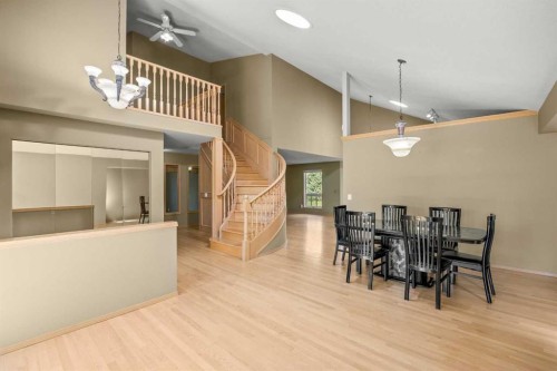 46 Sandalwood Heights Nw, Calgary, AB 