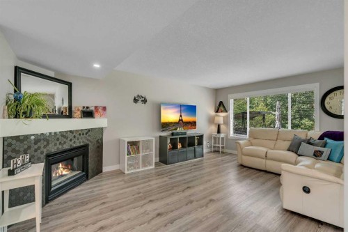 480 Douglas Glen Point Se, Calgary, AB 