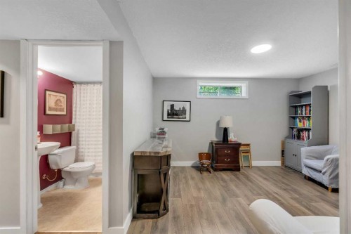 480 Douglas Glen Point Se, Calgary, AB 