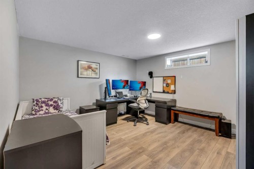 480 Douglas Glen Point Se, Calgary, AB 