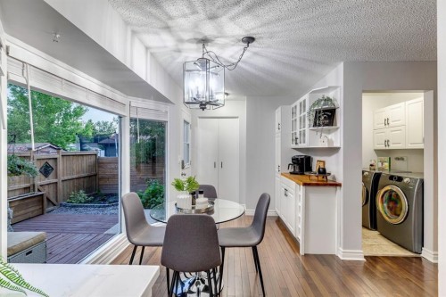 384 Midvalley Drive Se, Calgary, AB 