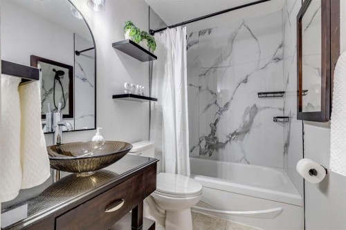 384 Midvalley Drive Se, Calgary, AB 