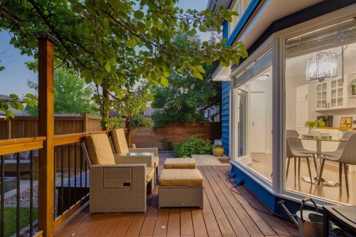 384 Midvalley Drive Se, Calgary, AB 