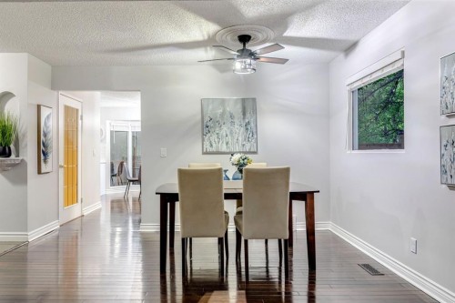 384 Midvalley Drive Se, Calgary, AB 