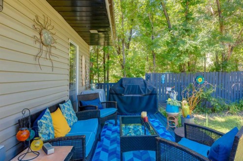 235 5 Street, Drumheller, AB 