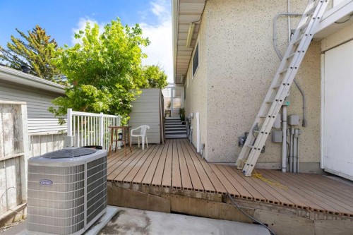 1016 Hunterdale Place Nw, Calgary, AB 