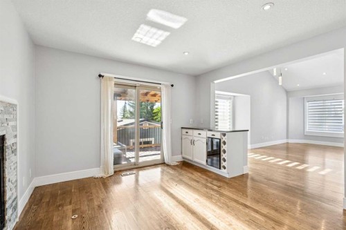 79 Millside Crescent Sw, Calgary, AB 