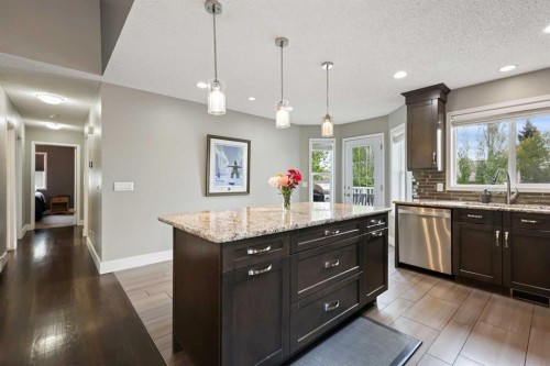 11 Strathmore Lakes Crescent, Strathmore, AB 