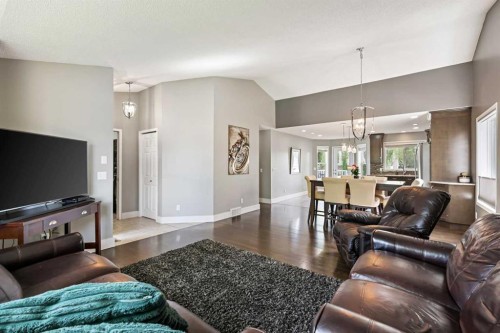11 Strathmore Lakes Crescent, Strathmore, AB 