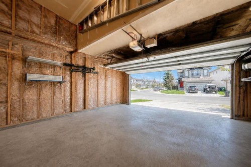 24 Brightonstone Gardens Se, Calgary, AB 