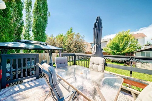 24 Brightonstone Gardens Se, Calgary, AB 