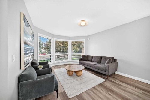 47 Canterbury Court Sw, Calgary, AB 