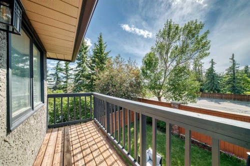 47 Canterbury Court Sw, Calgary, AB 