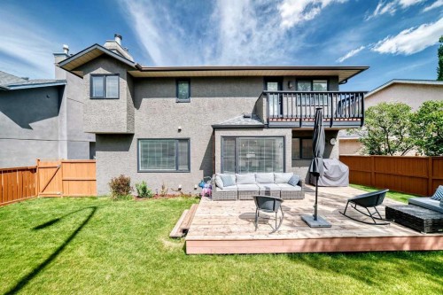 47 Canterbury Court Sw, Calgary, AB 