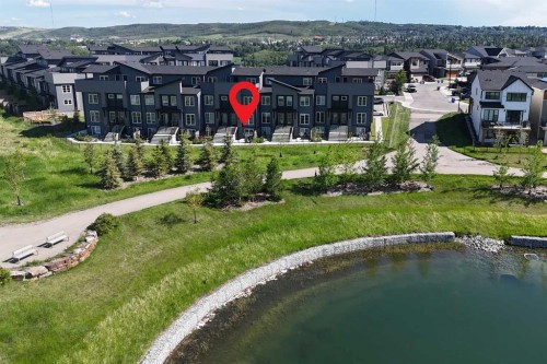 412-260 Rowley Way NW Calgary, AB T3L 0H5