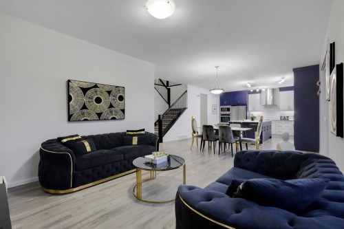 610 Southwinds Close Sw, Airdrie, AB - Indoor Photo Showing Living Room
