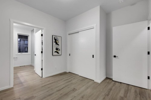 610 Southwinds Close Sw, Airdrie, AB - Indoor Photo Showing Other Room