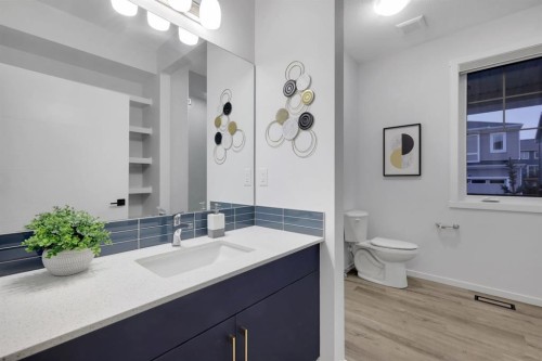 610 Southwinds Close Sw, Airdrie, AB - Indoor Photo Showing Bathroom