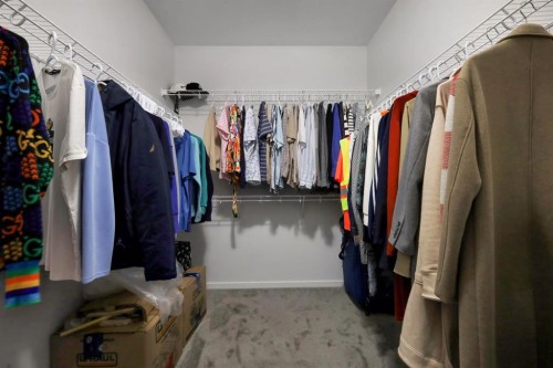 610 Southwinds Close Sw, Airdrie, AB - Indoor With Storage