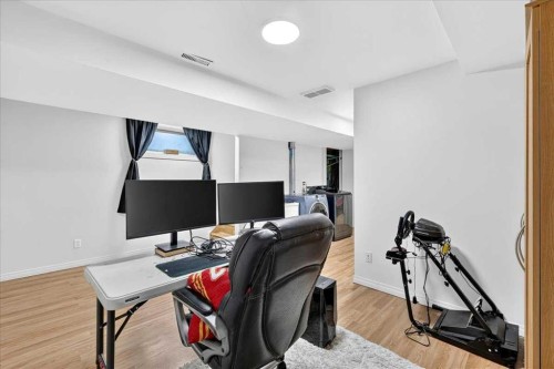 39 Bridlewood Avenue Sw, Calgary, AB 