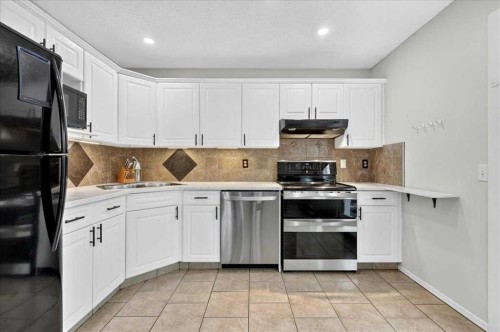39 Bridlewood Avenue Sw, Calgary, AB 