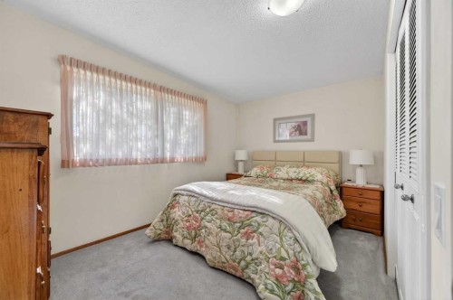6451 70 Street Nw, Calgary, AB 