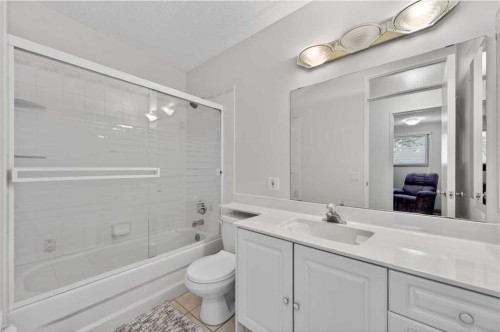 6451 70 Street Nw, Calgary, AB 