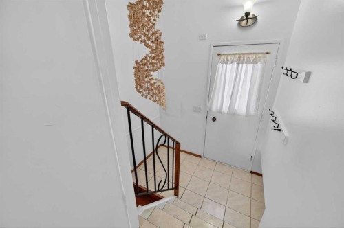 6451 70 Street Nw, Calgary, AB 