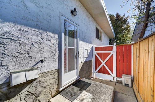 6451 70 Street Nw, Calgary, AB 