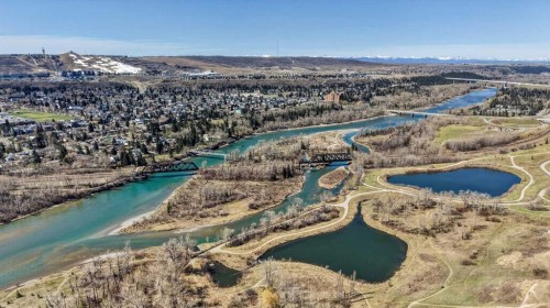 6451 70 Street Nw, Calgary, AB 