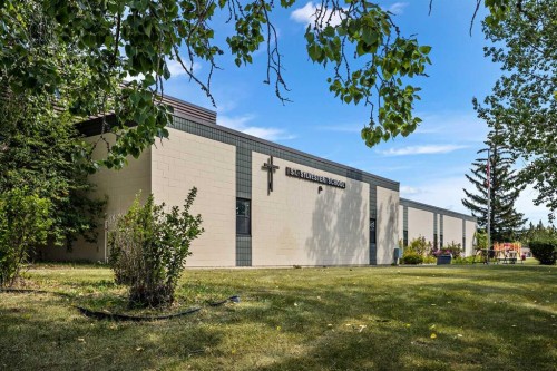 6451 70 Street Nw, Calgary, AB 