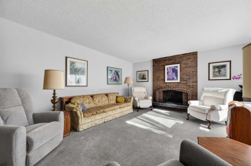 6451 70 Street Nw, Calgary, AB 