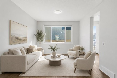 107 Royston Way Nw, Calgary, AB 