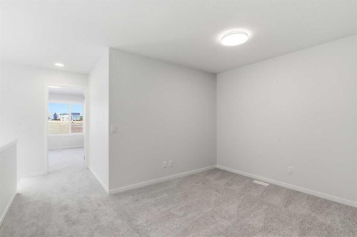 107 Royston Way Nw, Calgary, AB 