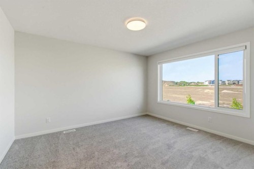 107 Royston Way Nw, Calgary, AB 