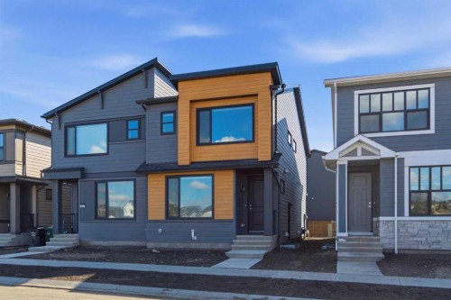 107 Royston Way Nw, Calgary, AB 