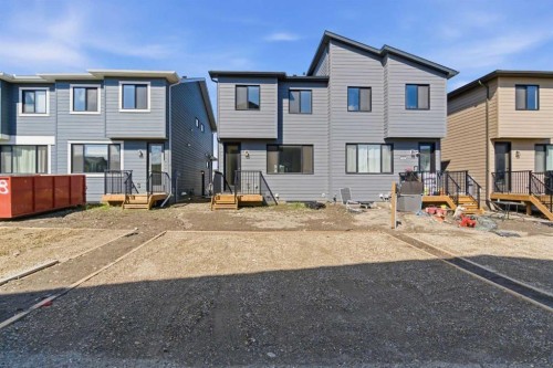 107 Royston Way Nw, Calgary, AB 