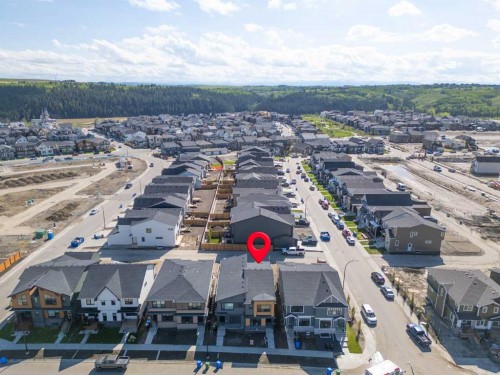 107 Royston Way Nw, Calgary, AB 