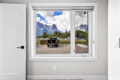 113-1106 Bow Valley Trail, Canmore, AB 