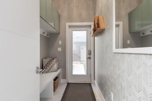 4321 72 Street Nw, Calgary, AB 