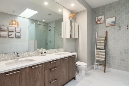 4321 72 Street Nw, Calgary, AB 