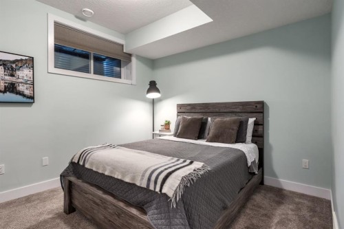 4321 72 Street Nw, Calgary, AB 