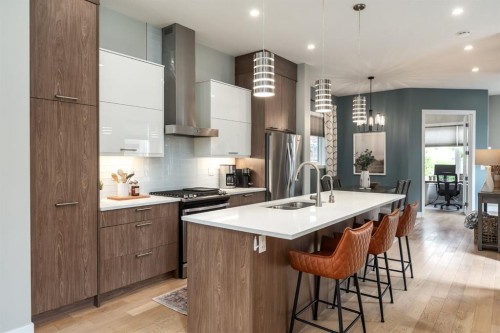 4321 72 Street Nw, Calgary, AB 