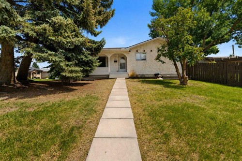 6756 Huntchester Road NE Calgary, AB T2K 5E7
