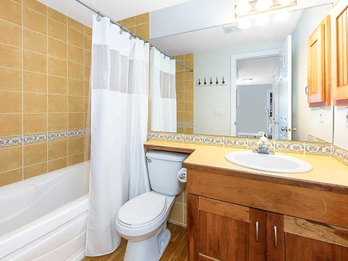 81 Somme Manor Sw, Calgary, AB 