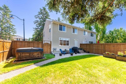 81 Somme Manor Sw, Calgary, AB 