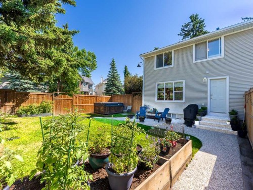 81 Somme Manor Sw, Calgary, AB 