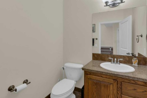 161 Hillcrest Boulevard, Strathmore, AB 